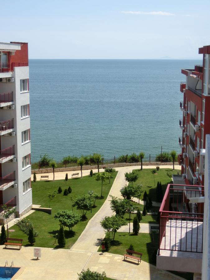 Sea View Apartment, Panorama, Pools And Beach, Sveti Vlas Esterno foto