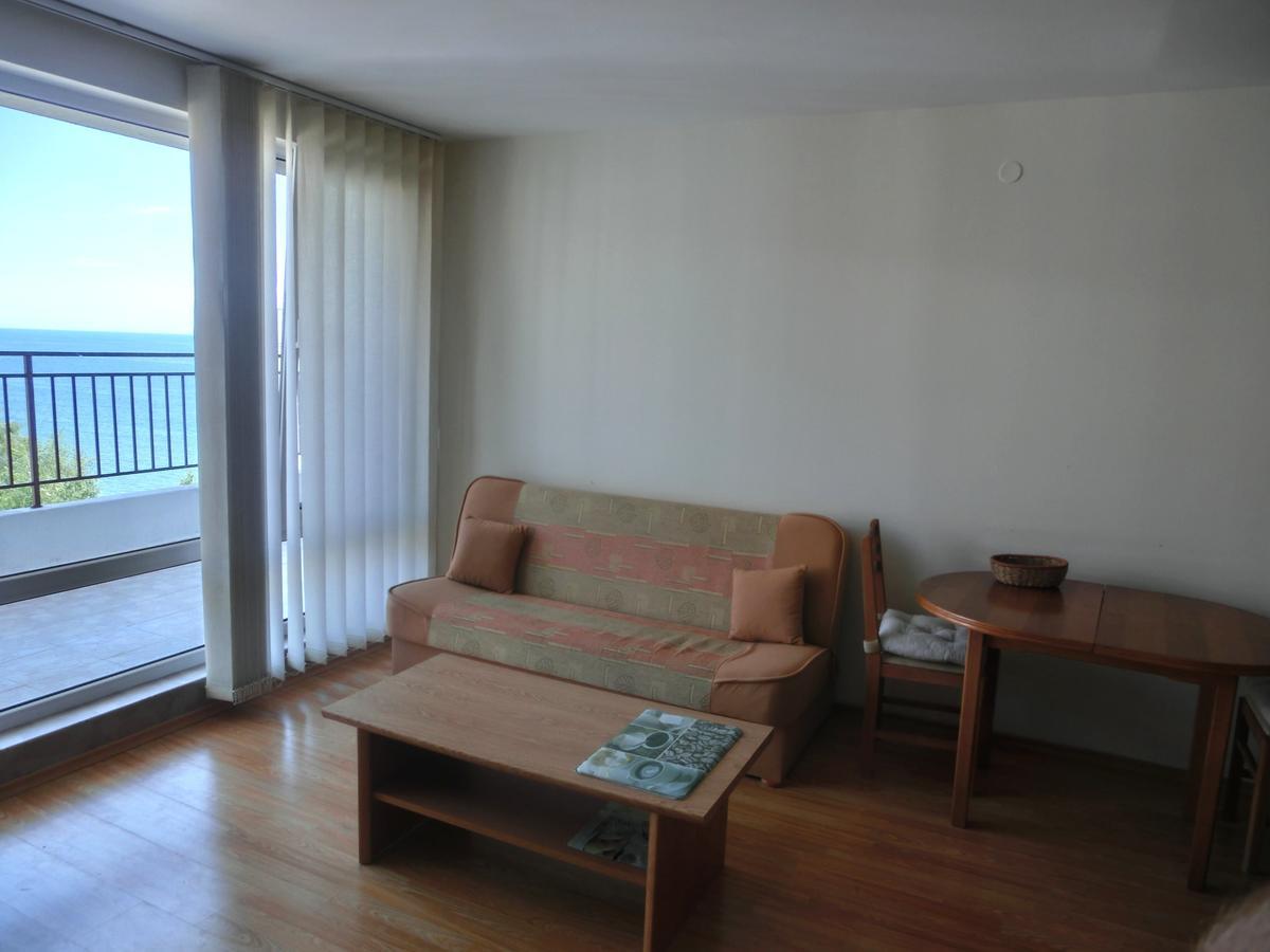Sea View Apartment, Panorama, Pools And Beach, Sveti Vlas Esterno foto