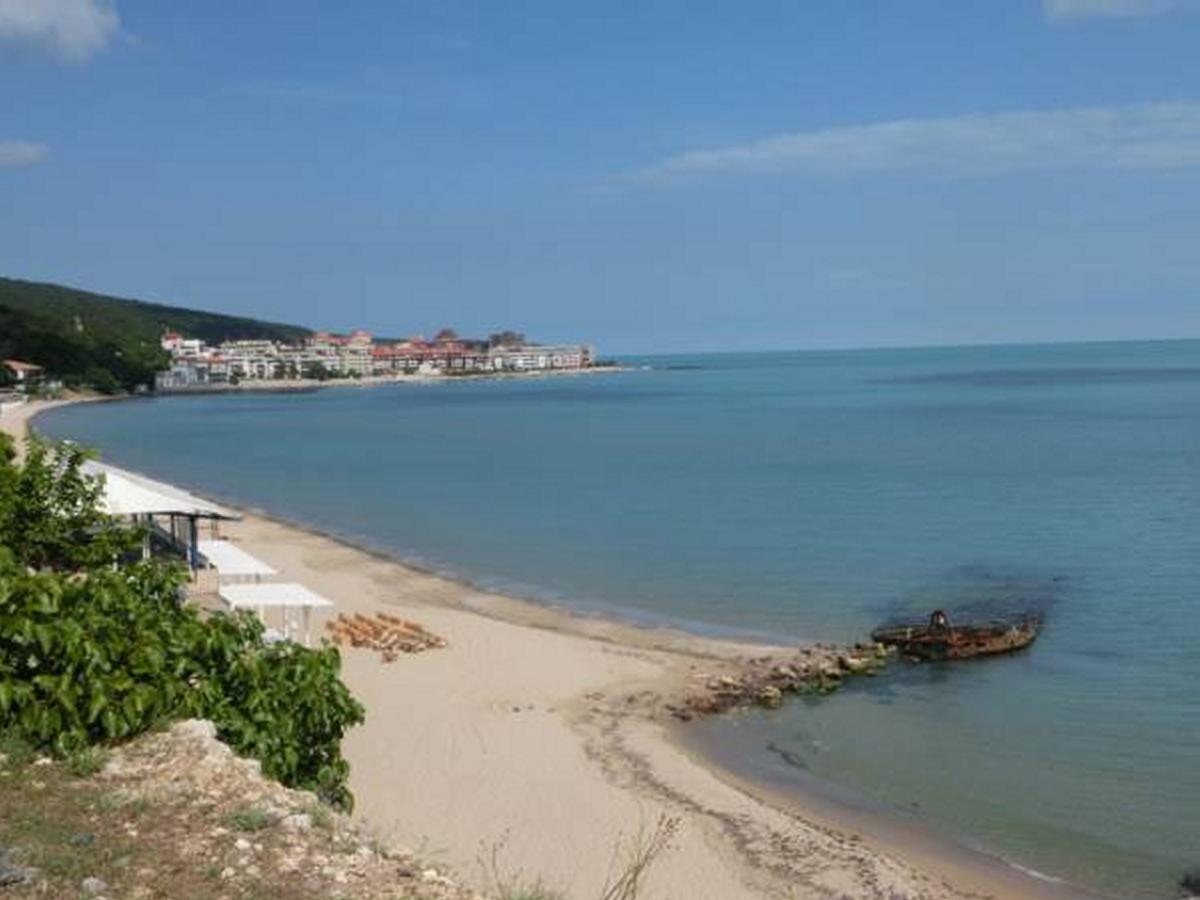 Sea View Apartment, Panorama, Pools And Beach, Sveti Vlas Esterno foto