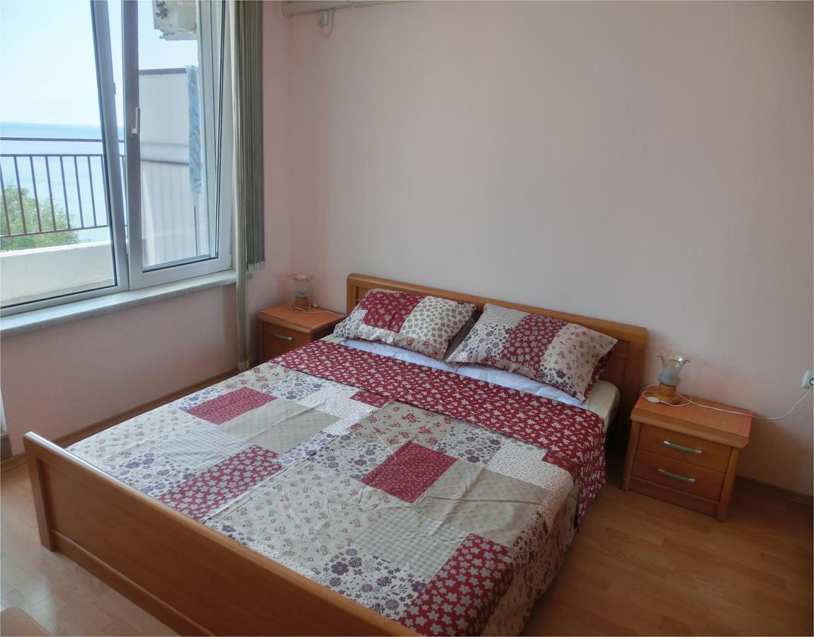 Sea View Apartment, Panorama, Pools And Beach, Sveti Vlas Esterno foto