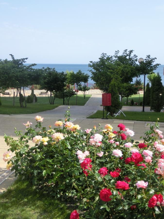 Sea View Apartment, Panorama, Pools And Beach, Sveti Vlas Esterno foto